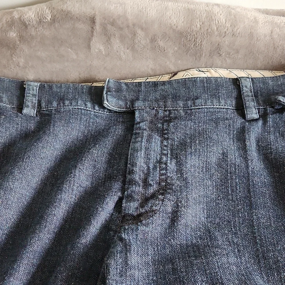 Dockers, Women's, Sz14 med favorite fit, 1 pocket in Front, 2 in Back - Picture 10 of 11
